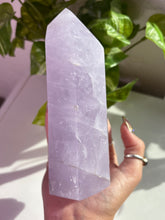 Load image into Gallery viewer, (A Wisteria Haze) Lavender Quartz tower