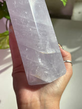 Load image into Gallery viewer, (C Lilac Frost) Lavender Quartz tower