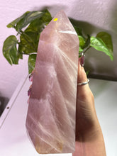 Load image into Gallery viewer, (G 3.9lbs Rose Chiffon) Rose Quartz tower