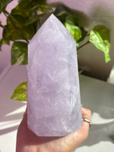 Load image into Gallery viewer, (B lavender fairy) Lavender Quartz tower
