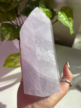 Load image into Gallery viewer, (B lavender fairy) Lavender Quartz tower