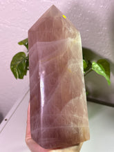 Load image into Gallery viewer, (G 3.9lbs Rose Chiffon) Rose Quartz tower