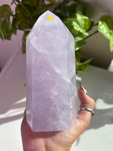 Load image into Gallery viewer, (B lavender fairy) Lavender Quartz tower