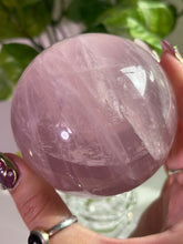 Load image into Gallery viewer, (E) Rose Quartz sphere w/star
