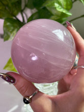 Load image into Gallery viewer, (Lavender jelly F) Rose Quartz sphere w/star
