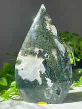 Load image into Gallery viewer, Moss Agate flame B
