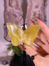 Load image into Gallery viewer, Yellow Calcite butterfly C
