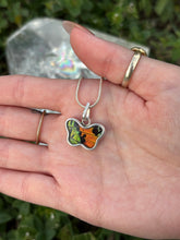 Load image into Gallery viewer, Urania Ripheus butterfly (real)
