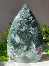 Load image into Gallery viewer, Moss Agate flame F
