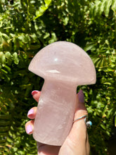 Load image into Gallery viewer, Large Rose Quartz mushroom B
