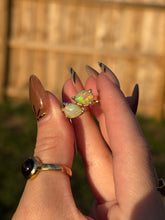 Load image into Gallery viewer, Ethiopian Opal size 6
