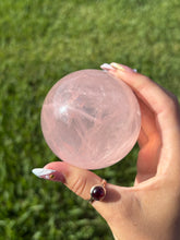 Load image into Gallery viewer, Rose Quartz L
