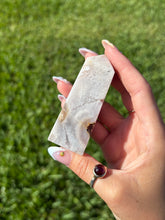 Load image into Gallery viewer, Flower Agate R
