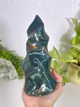 Load image into Gallery viewer, Sea Jasper flame Q
