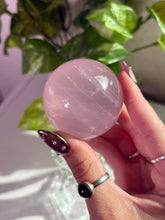 Load image into Gallery viewer, (Pink jelly K) Rose Quartz sphere w/star
