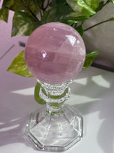 Load image into Gallery viewer, (E) Rose Quartz sphere w/star
