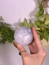 Load image into Gallery viewer, Druzy Agate sphere C

