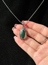 Load image into Gallery viewer, Malachite pendant B 925s
