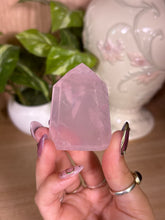 Load image into Gallery viewer, (V glowy pink) Brazilian Rose Quartz tower
