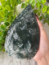 Load image into Gallery viewer, Moss Agate flame F
