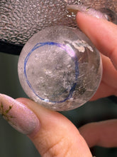 Load image into Gallery viewer, Garden quartz enhydro perfume holder
