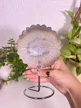 Load image into Gallery viewer, Agate sunflower
