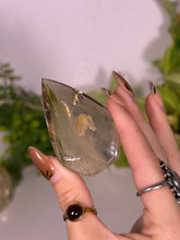 Load image into Gallery viewer, Natural citrine flame B (Brazil)
