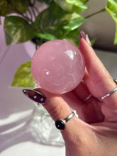 Load image into Gallery viewer, (Glowy jelly pink M) Rose Quartz sphere w/star
