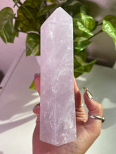 Load image into Gallery viewer, (D Dreamy Lilac) Lavender Quartz tower

