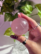 Load image into Gallery viewer, (Bubblegum i) Rose Quartz sphere w/star
