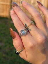 Load image into Gallery viewer, Moonstone ring size 8
