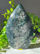 Load image into Gallery viewer, Moss Agate flame H
