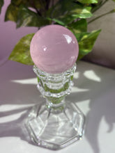 Load image into Gallery viewer, (Pink jelly K) Rose Quartz sphere w/star

