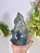 Load image into Gallery viewer, Sea Jasper flame D
