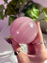 Load image into Gallery viewer, (L) Rose Quartz sphere w/star
