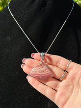 Load image into Gallery viewer, Rhodochrosite pendant 925s D
