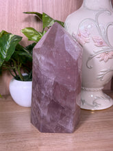 Load image into Gallery viewer, (H 4.3lbs Antique Rose) Rose Quartz tower w/flash
