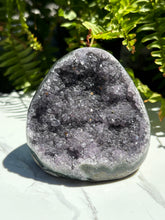 Load image into Gallery viewer, Amethyst cut base C
