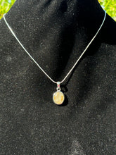 Load image into Gallery viewer, Rutile pendant B 925s
