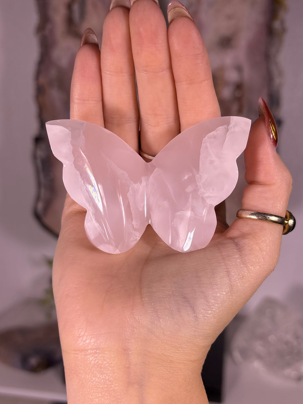 Mangano calcite butterfly (intuitively chosen)