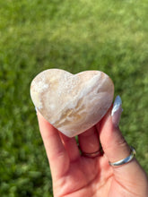 Load image into Gallery viewer, Flower Agate N
