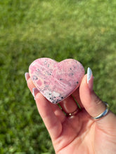 Load image into Gallery viewer, Rhodonite heart L
