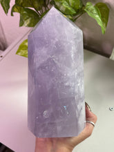 Load image into Gallery viewer, (J 4.6lbs Lilac Moonlight) Lavender Quartz tower
