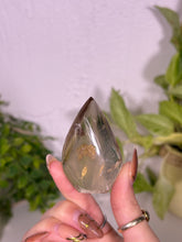 Load image into Gallery viewer, Natural citrine flame B (Brazil)
