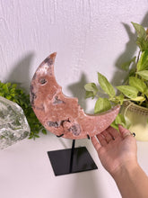 Load image into Gallery viewer, Pink Amethyst with calcite moon
