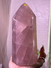 Load image into Gallery viewer, (F Twilight Rose) Rose Quartz tower w/flash
