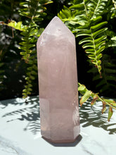 Load image into Gallery viewer, Rose Quartz tower C
