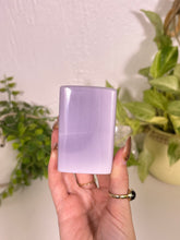 Load image into Gallery viewer, Lavender Flourite Freeform
