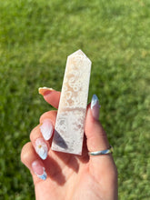 Load image into Gallery viewer, Flower Agate i
