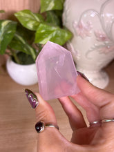 Load image into Gallery viewer, (V glowy pink) Brazilian Rose Quartz tower
